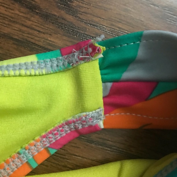 Bikini - Picture 4 of 4